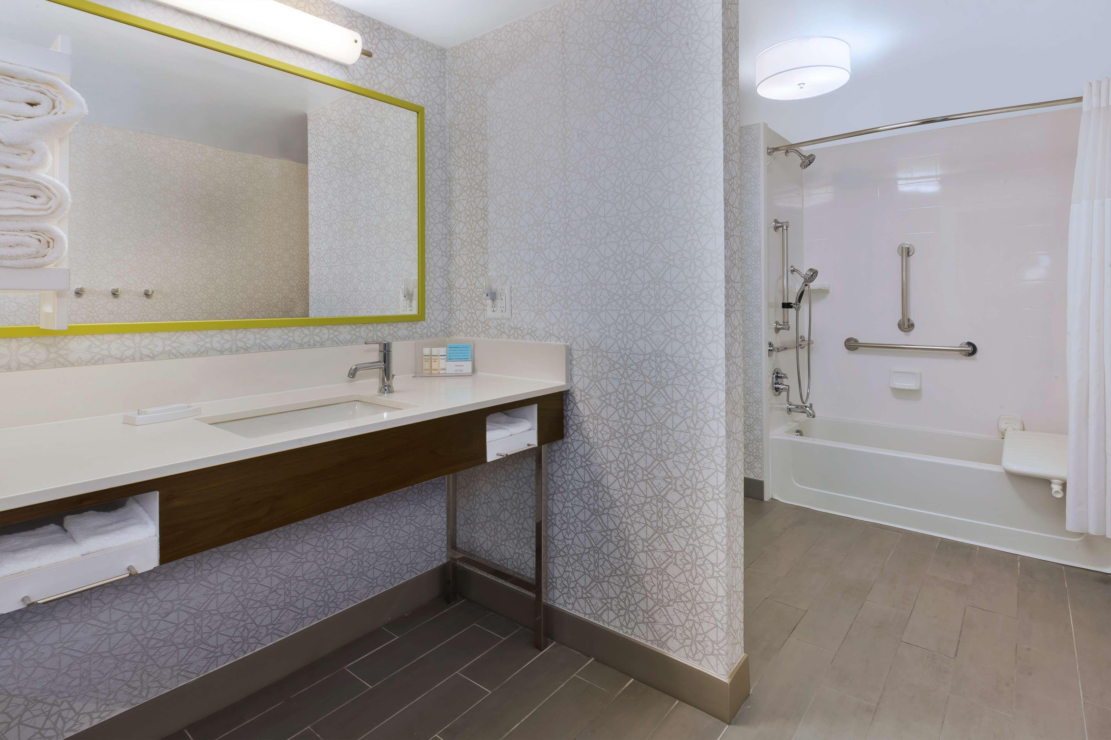 Hampton Inn Traverse City Kültér fotó