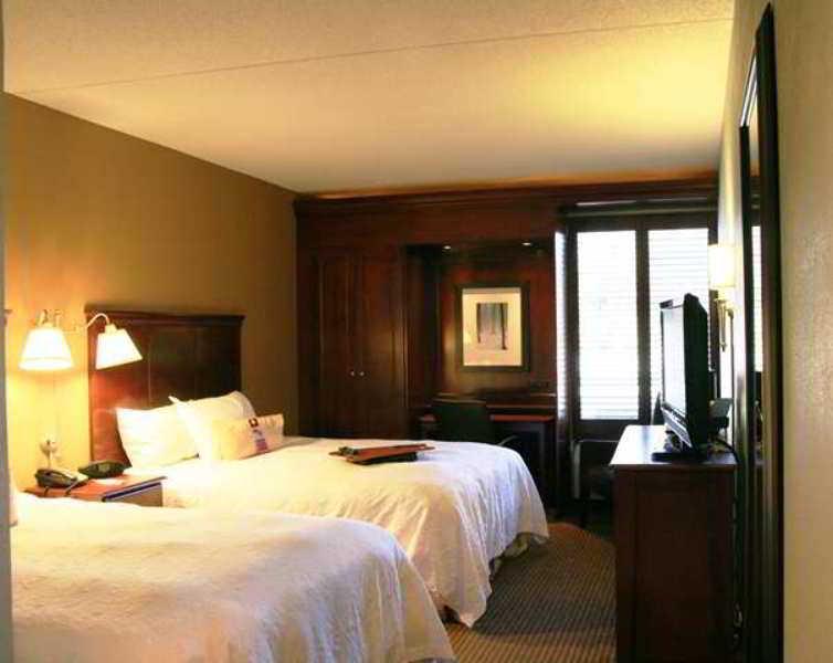 Hampton Inn Traverse City Kültér fotó