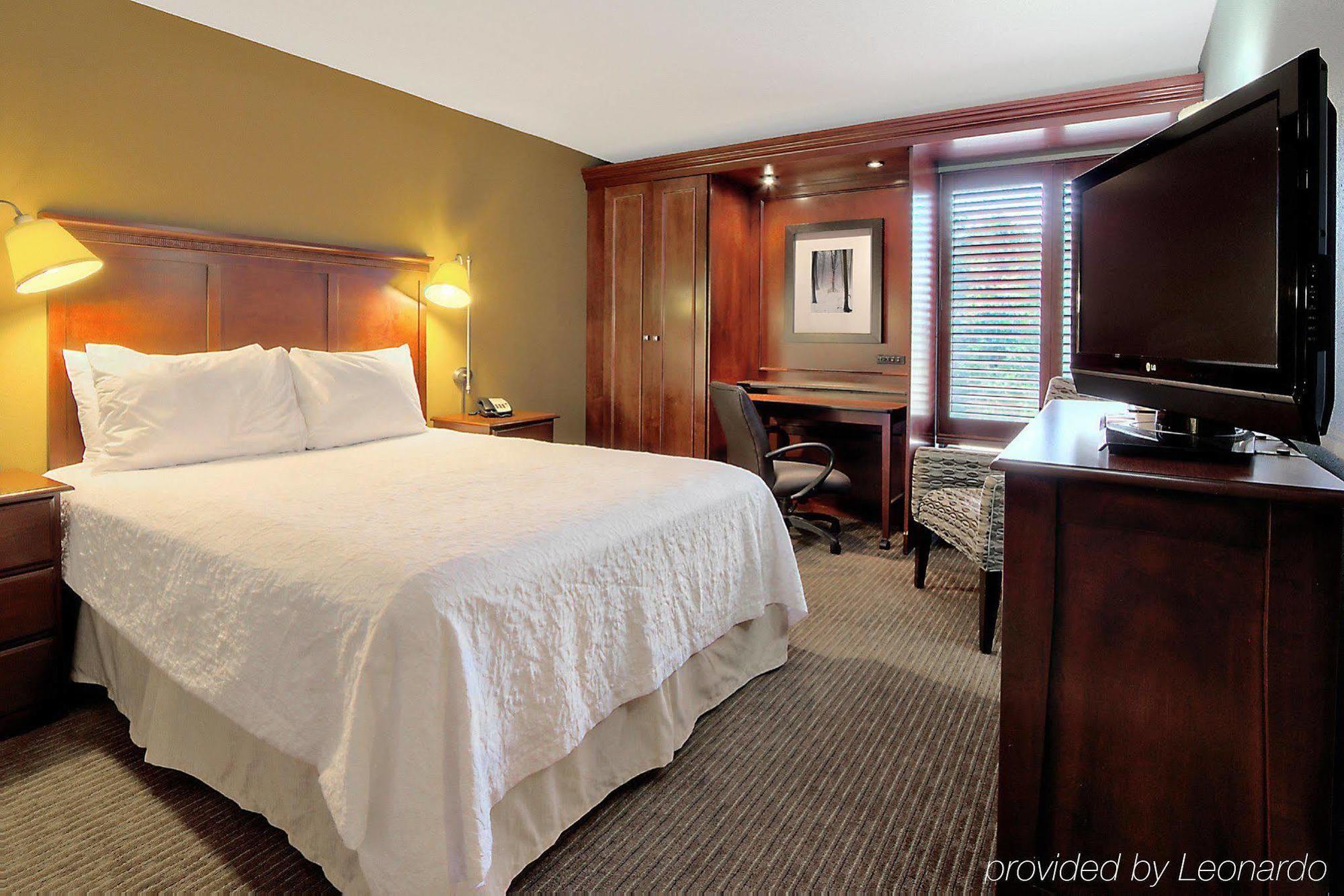 Hampton Inn Traverse City Kültér fotó